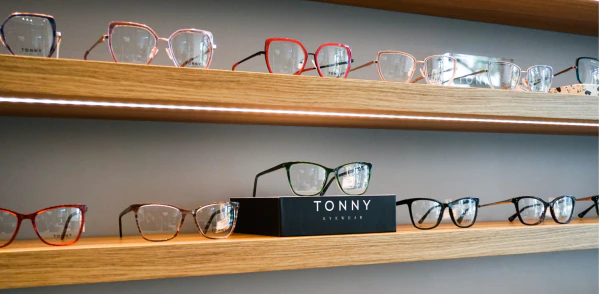 Ekspozytor czarny 1/3 na okulary 5 cm