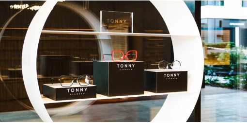 Ekspozytor czarny 1/3 na okulary 15 cm