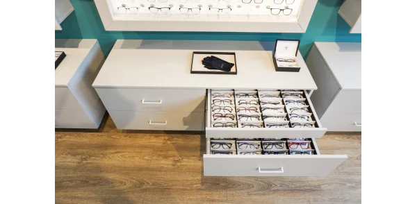 Komoda z szufladami na okulary i akcesoria - 2 rzędy szuflad