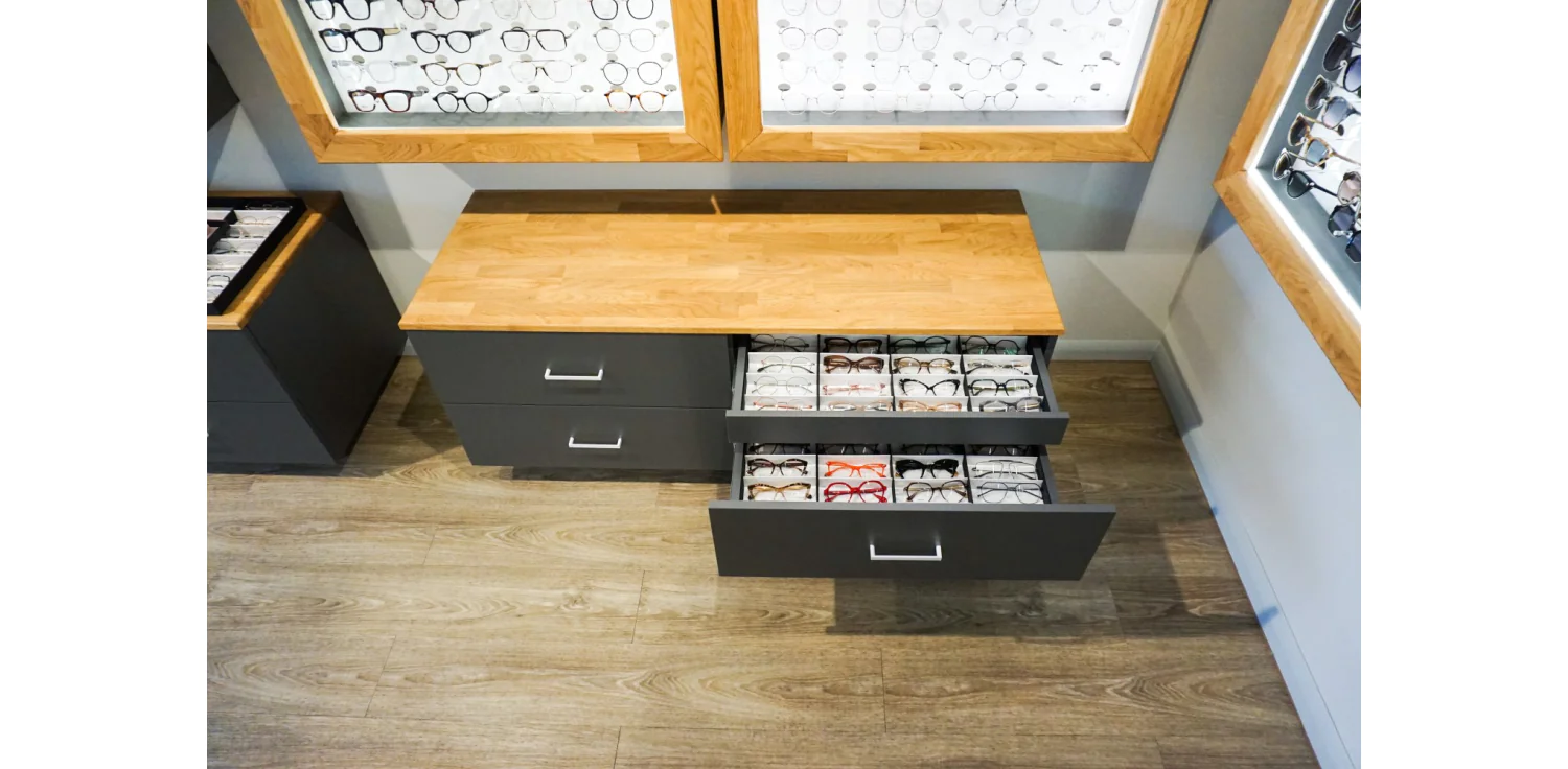 Komoda z szufladami na okulary i akcesoria - 2 rzędy szuflad