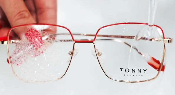 Jak odpowiednio czyścić okulary?